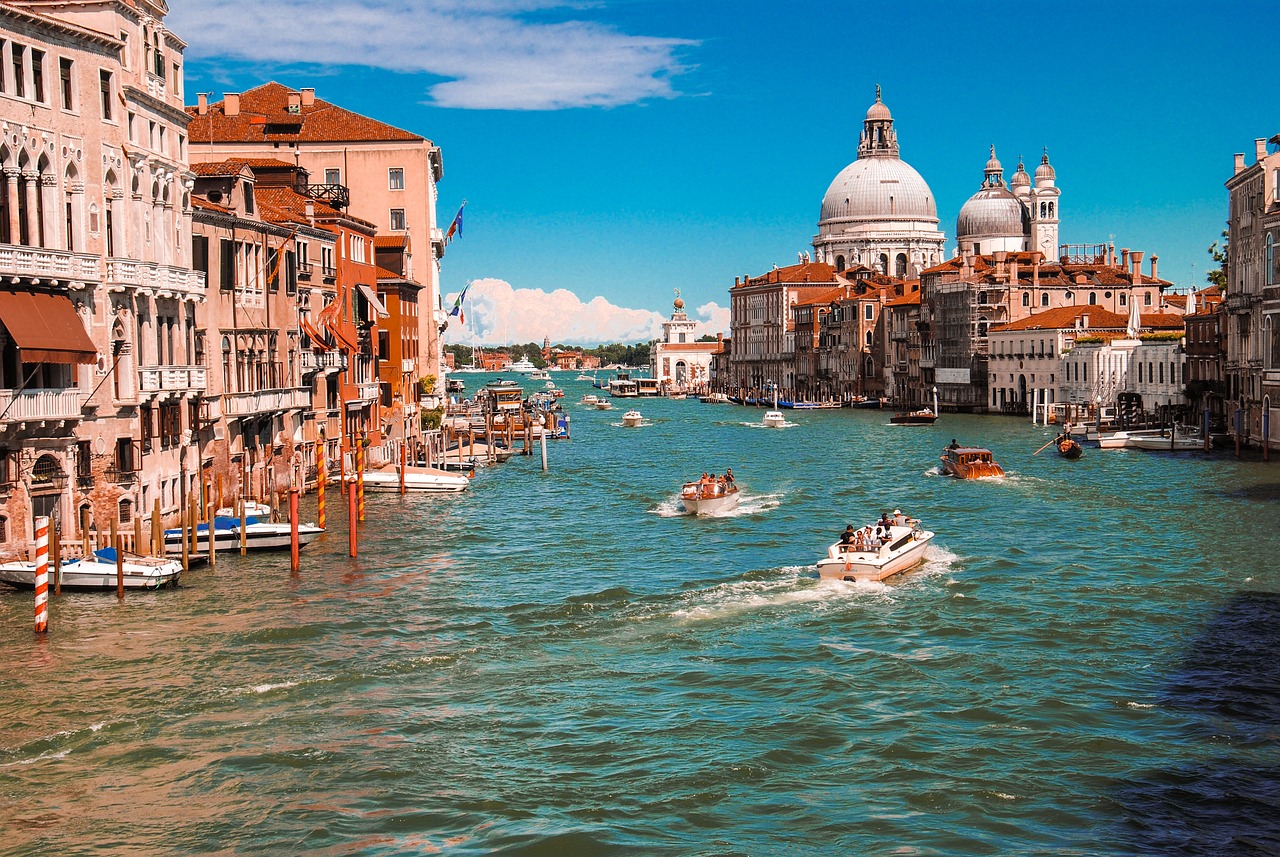 Eco-Friendly Ways to Enjoy Italy’s Venice